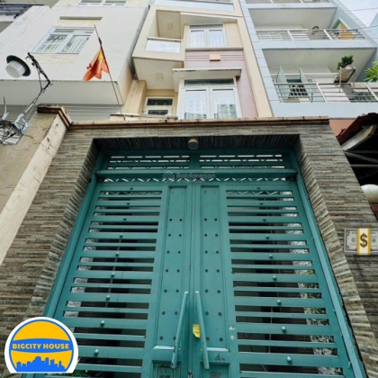 Bán nhà 2 mặt tiền hẻm trước sau Cách Mạng Tháng 8, Quận 10!