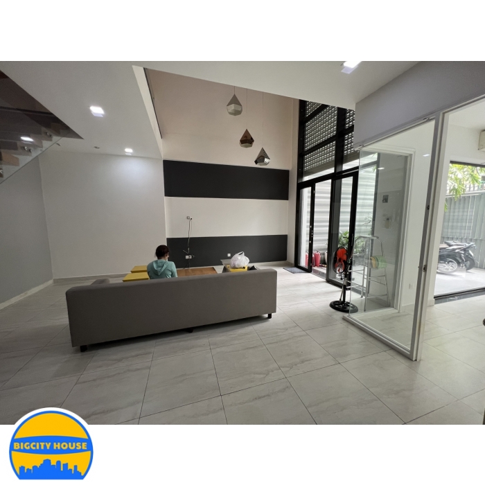 BÁN VILLA TT QUẬN 10 , NGUYỄN TRI PHƯƠNG SIÊU ĐẸP GIÁ CHỈ 21.5 TỶ TL