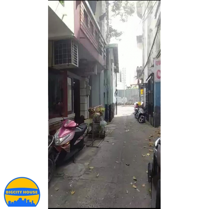 BÁN NHÀ HẺM  12 NGUYỄN ĐÌNH CHIỂU P.ĐAKAO Q.1