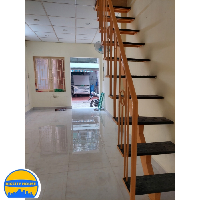 BÁN NHÀ HẺM  12 NGUYỄN ĐÌNH CHIỂU P.ĐAKAO Q.1